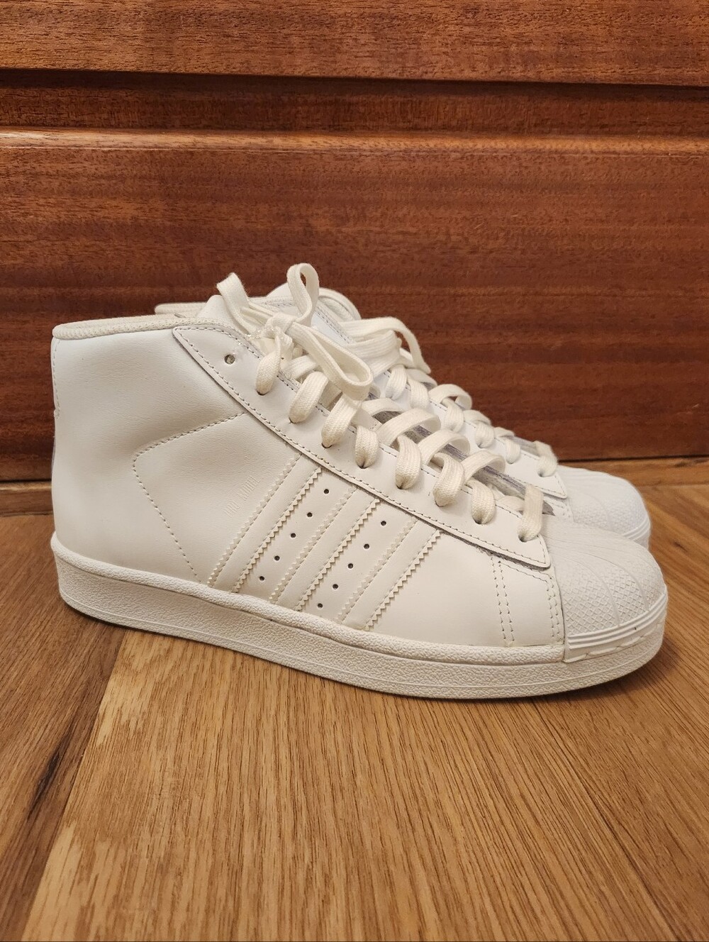 Adidias Hi-top Model C Triple White Women 7.5/ Youth 6
